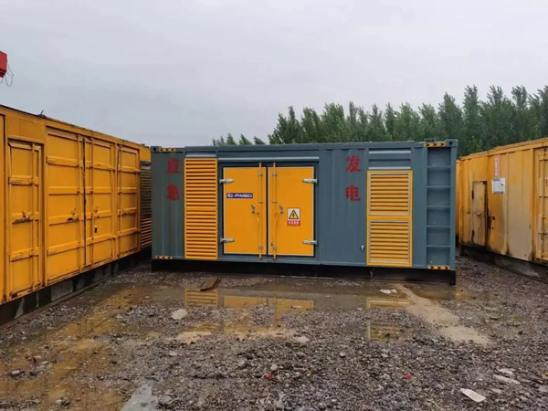 正安柴油发电机如何判断干式空气滤清器是否需要更换？